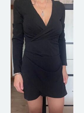 Zara Black Long-Sleeve V-Neck Mini Dress